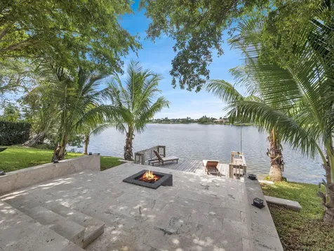 12706 Headwater Circle Wellington FL 33414