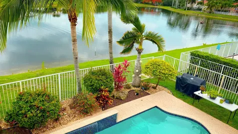 6489 Marbletree Lane Lake Worth FL 33467
