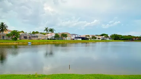 6489 Marbletree Lane Lake Worth FL 33467