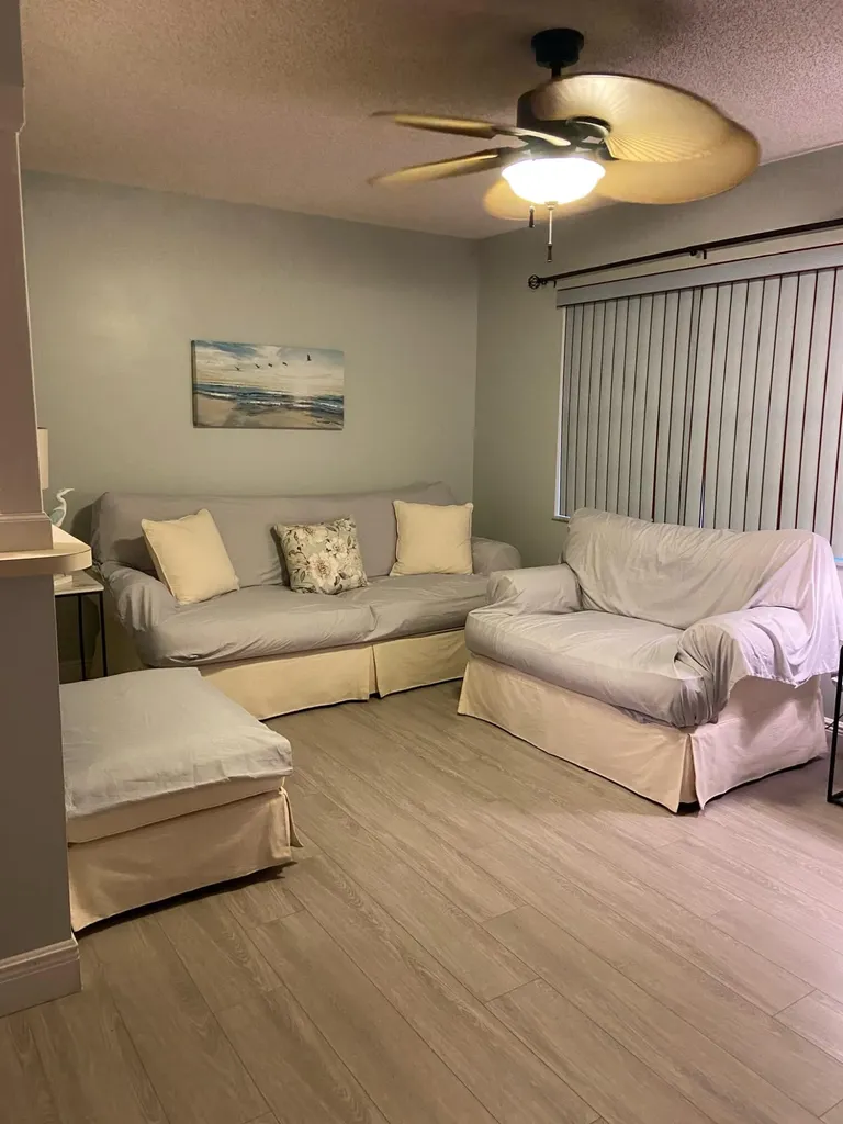 33 Lake Vista Trail Port St Lucie FL 34952