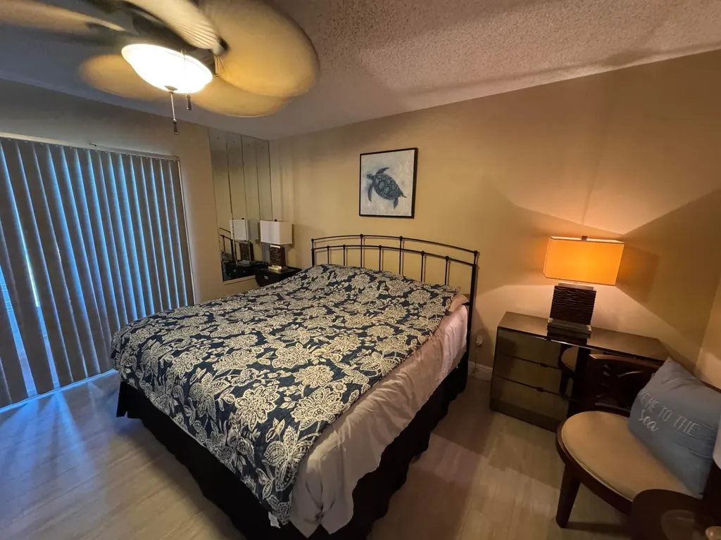 33 Lake Vista Trail Port St Lucie FL 34952