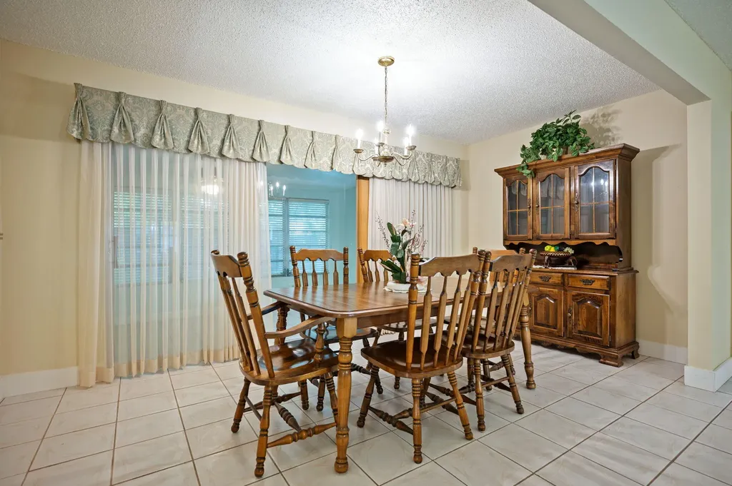 4245 NW 115th Avenue Sunrise FL 33323