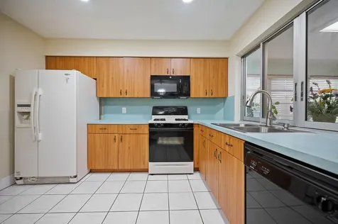 4245 NW 115th Avenue Sunrise FL 33323