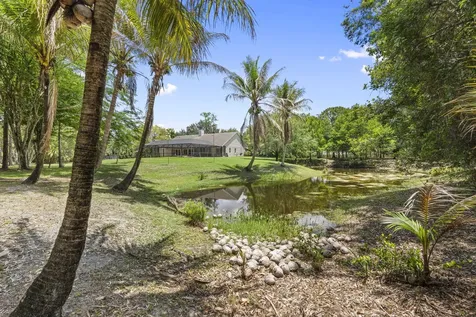 17225 Mare Lane Loxahatchee FL 33470