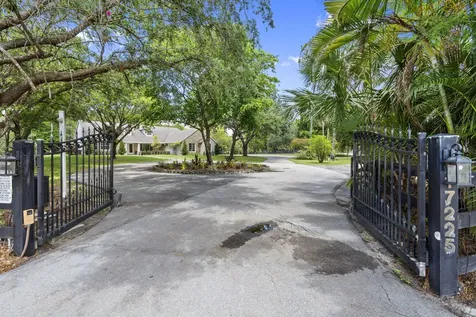 17225 Mare Lane Loxahatchee FL 33470