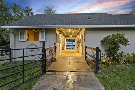 17225 Mare Lane Loxahatchee FL 33470