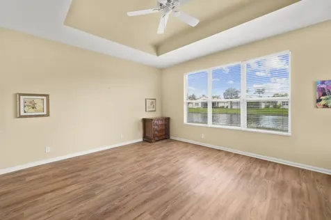 524 NW Blue Lake Drive Port St Lucie FL 34986