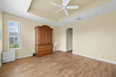 524 NW Blue Lake Drive Port St Lucie FL 34986