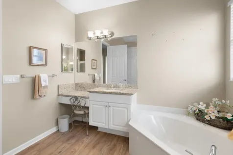 524 NW Blue Lake Drive Port St Lucie FL 34986
