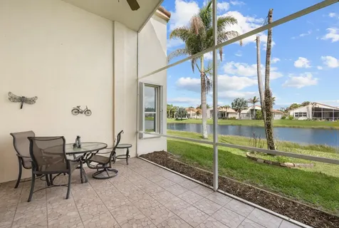 524 NW Blue Lake Drive Port St Lucie FL 34986