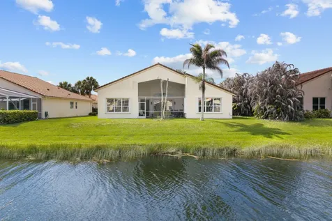 524 NW Blue Lake Drive Port St Lucie FL 34986