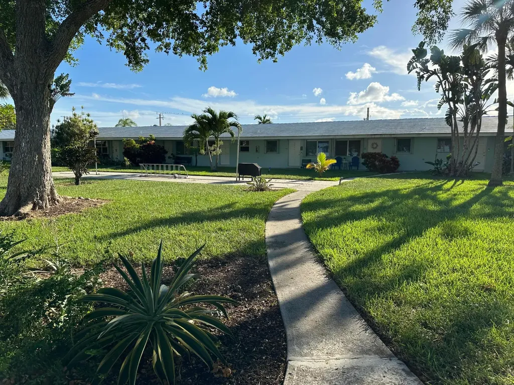 3801 NE 22nd Terrace Lighthouse Point FL 33064