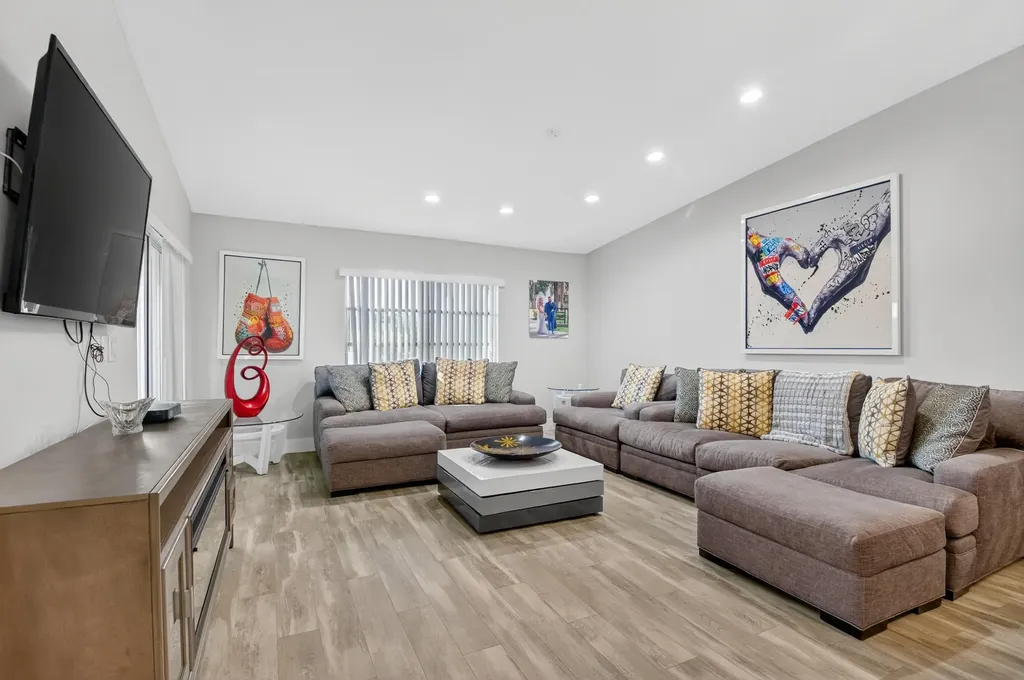 8256 Summerbreeze Lane Boca Raton FL 33496