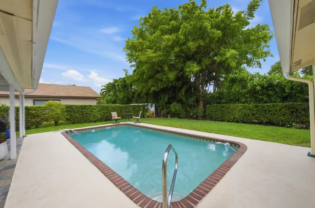 10875 NW 20th Drive Coral Springs FL 33071
