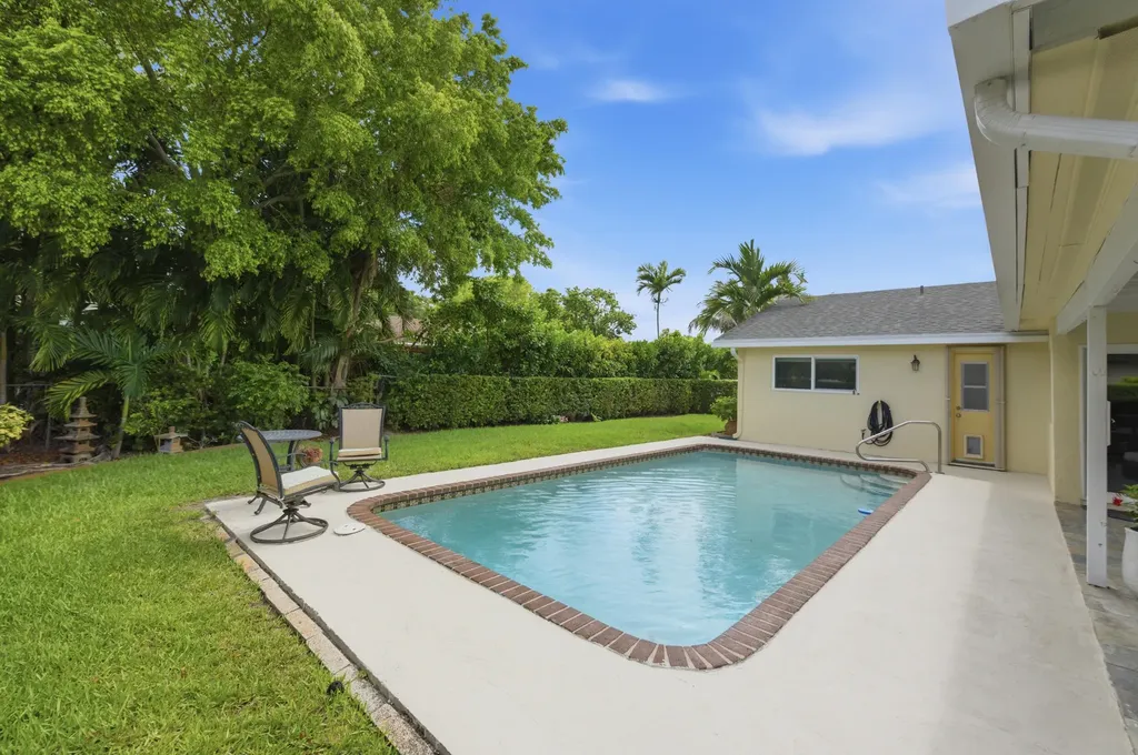 10875 NW 20th Drive Coral Springs FL 33071