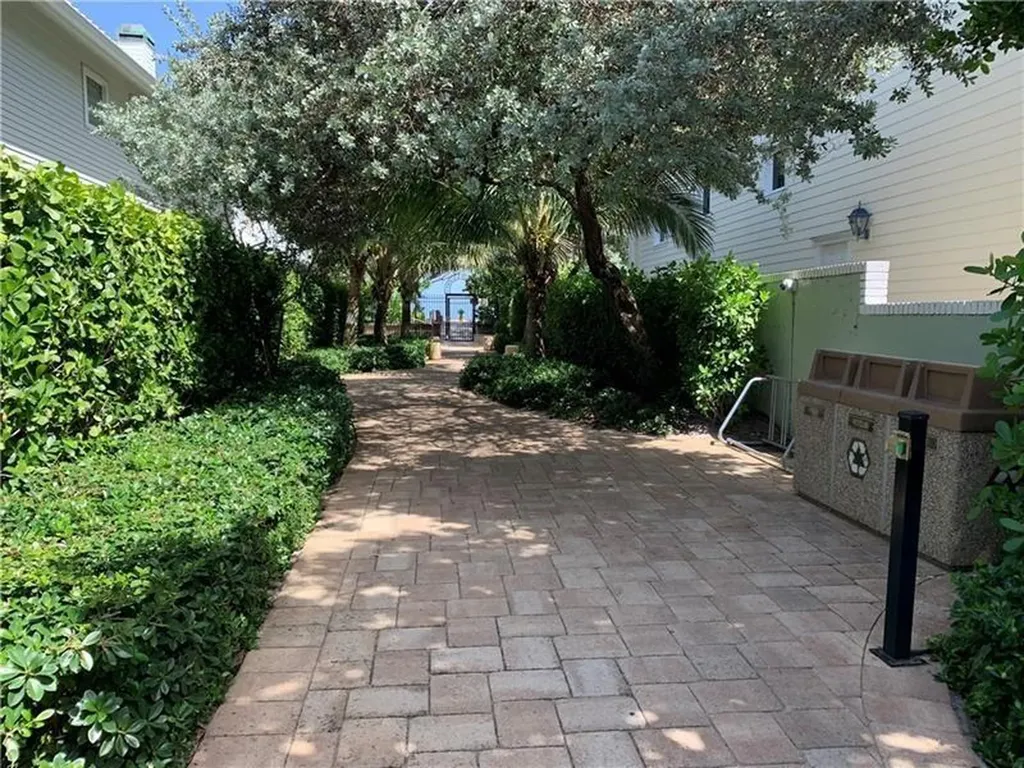 3421 Dover Road Pompano Beach FL 33062