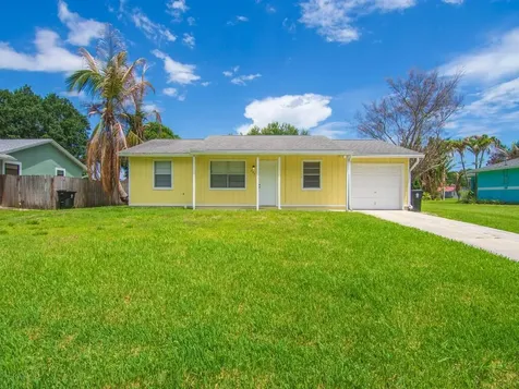 205 SW Voltair Terrace Port St Lucie FL 34984