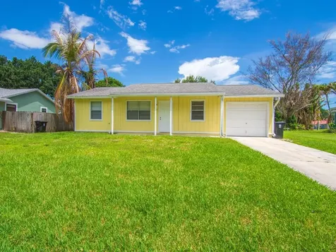 205 SW Voltair Terrace Port St Lucie FL 34984