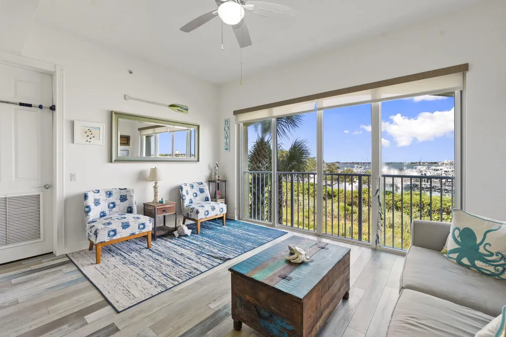 34 Harbour Isle Drive W Fort Pierce FL 34949