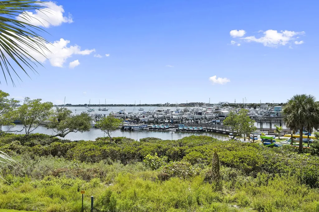 34 Harbour Isle Drive W Fort Pierce FL 34949