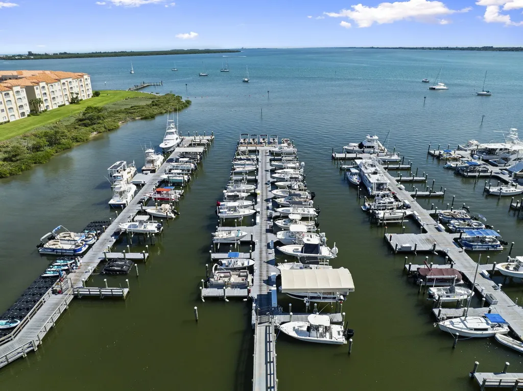 34 Harbour Isle Drive W Fort Pierce FL 34949
