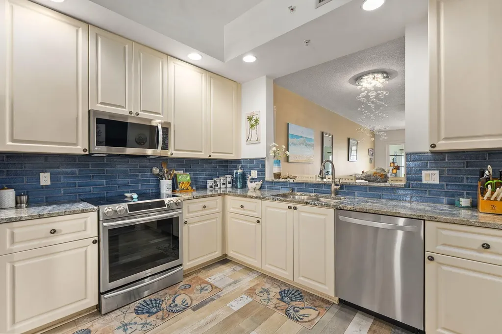 34 Harbour Isle Drive W Fort Pierce FL 34949