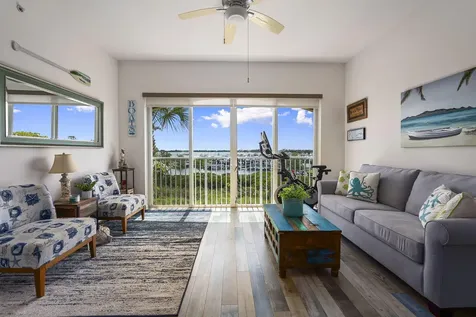34 Harbour Isle Drive W Fort Pierce FL 34949