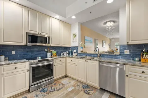 34 Harbour Isle Drive W Fort Pierce FL 34949