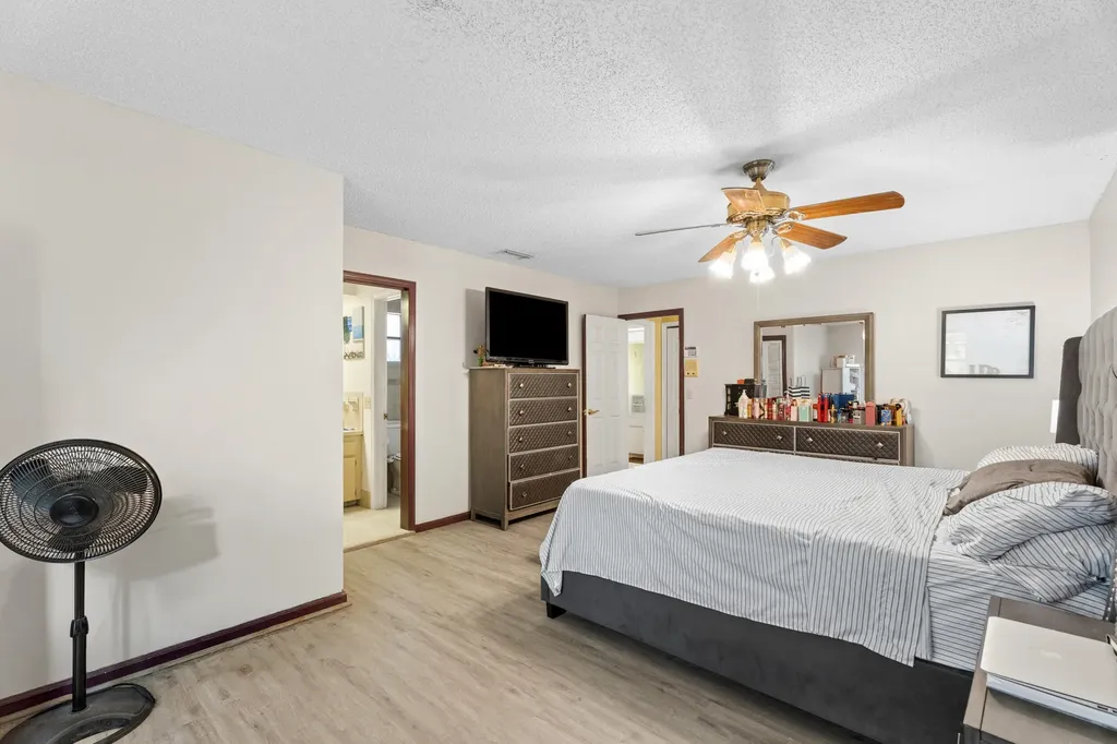 5900 Flatrock Road West Palm Beach FL 33413
