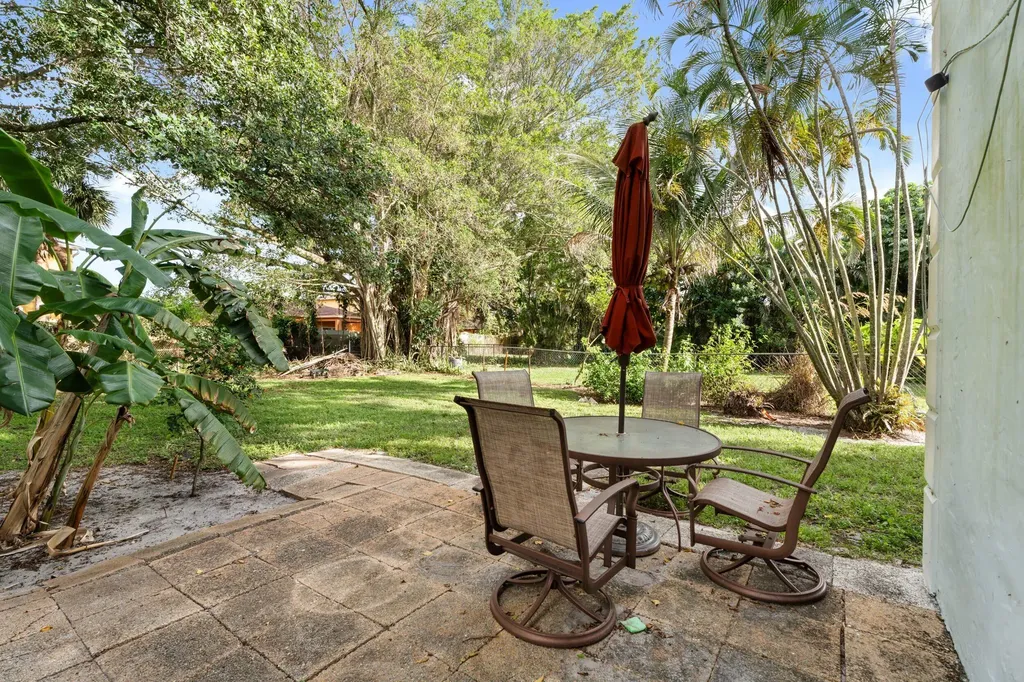 5900 Flatrock Road West Palm Beach FL 33413