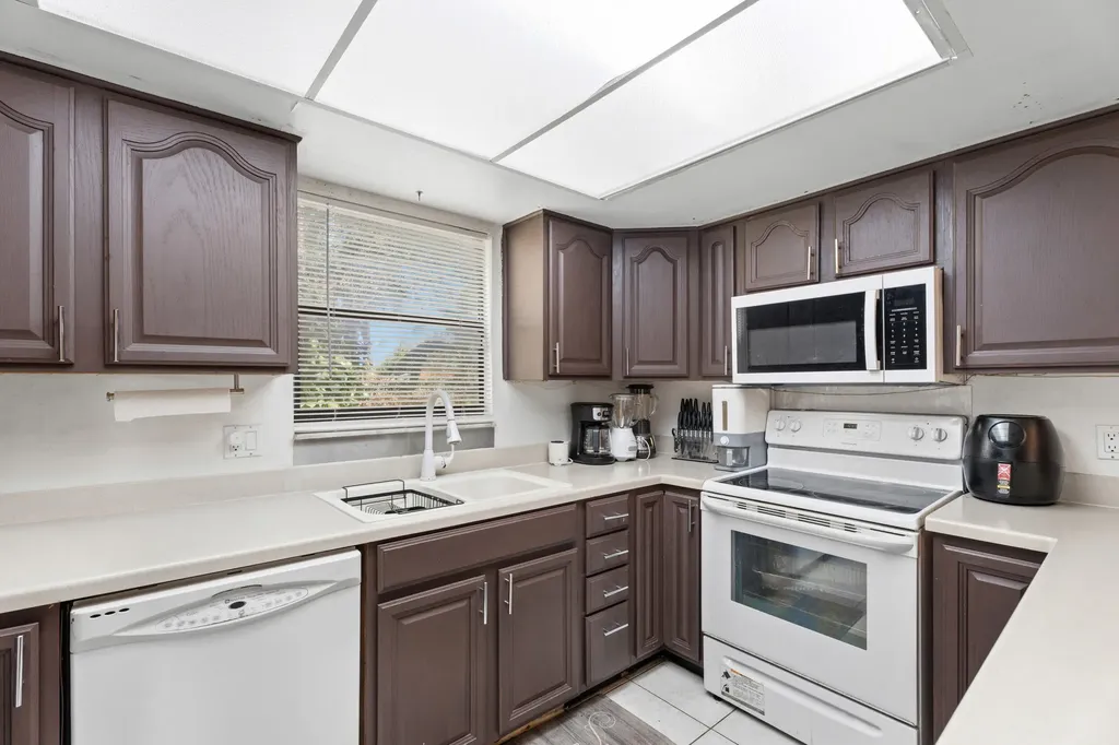 5900 Flatrock Road West Palm Beach FL 33413