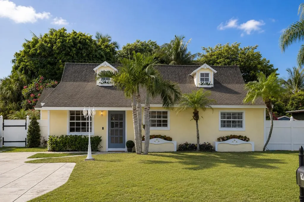7416 Overlook Drive Lake Worth FL 33467
