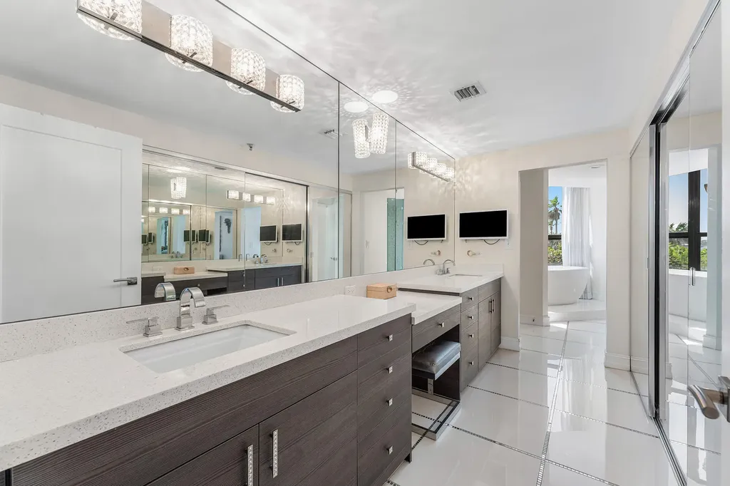 3120 S Ocean Boulevard Palm Beach FL 33480