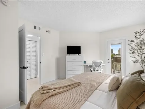 18260 N Bay Road Sunny Isles Beach FL 33160
