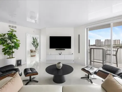 18260 N Bay Road Sunny Isles Beach FL 33160