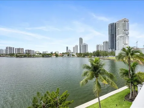 18260 N Bay Road Sunny Isles Beach FL 33160