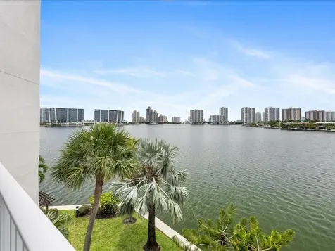 18260 N Bay Road Sunny Isles Beach FL 33160