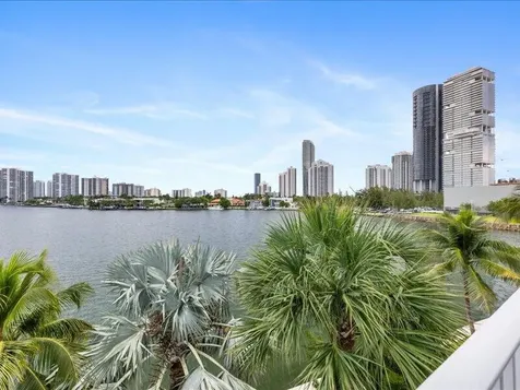 18260 N Bay Road Sunny Isles Beach FL 33160