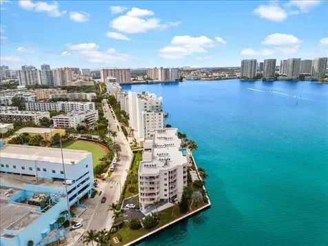 18260 N Bay Road Sunny Isles Beach FL 33160