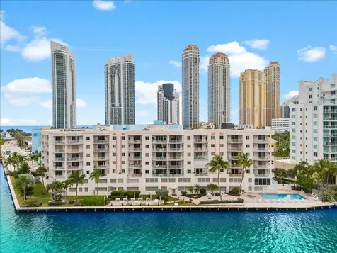 18260 N Bay Road Sunny Isles Beach FL 33160