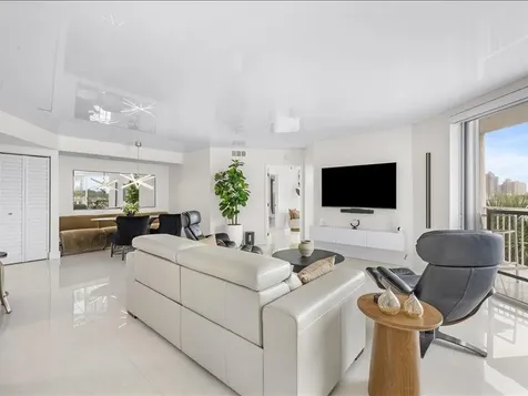 18260 N Bay Road Sunny Isles Beach FL 33160