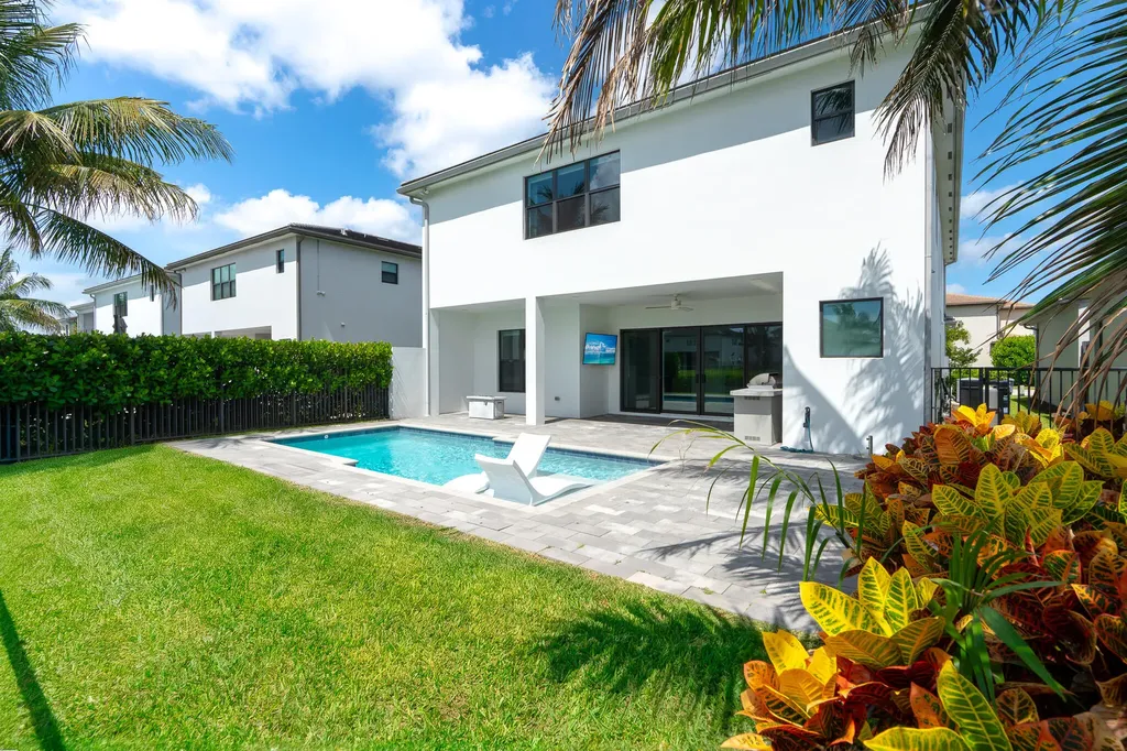 17411 Sea Blossom Way Boca Raton FL 33496