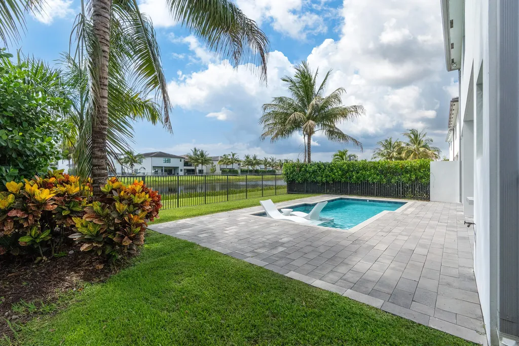 17411 Sea Blossom Way Boca Raton FL 33496