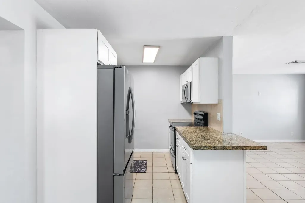 2105 Wellington Road West Palm Beach FL 33409