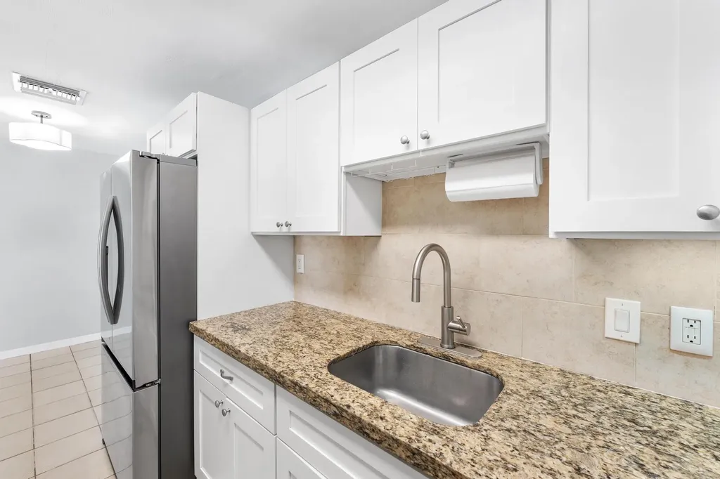 2105 Wellington Road West Palm Beach FL 33409