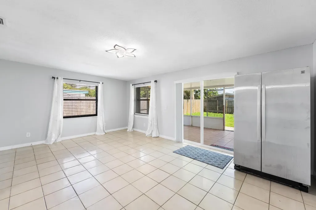 2105 Wellington Road West Palm Beach FL 33409