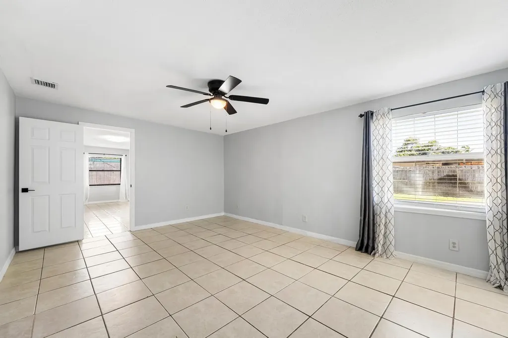 2105 Wellington Road West Palm Beach FL 33409