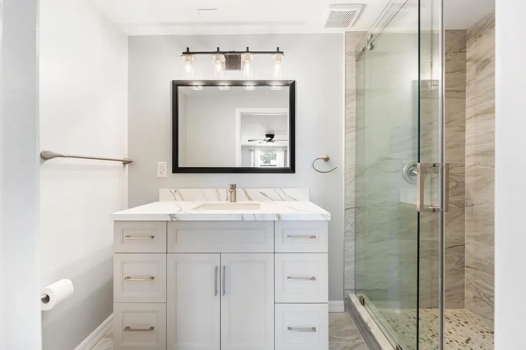 2105 Wellington Road West Palm Beach FL 33409
