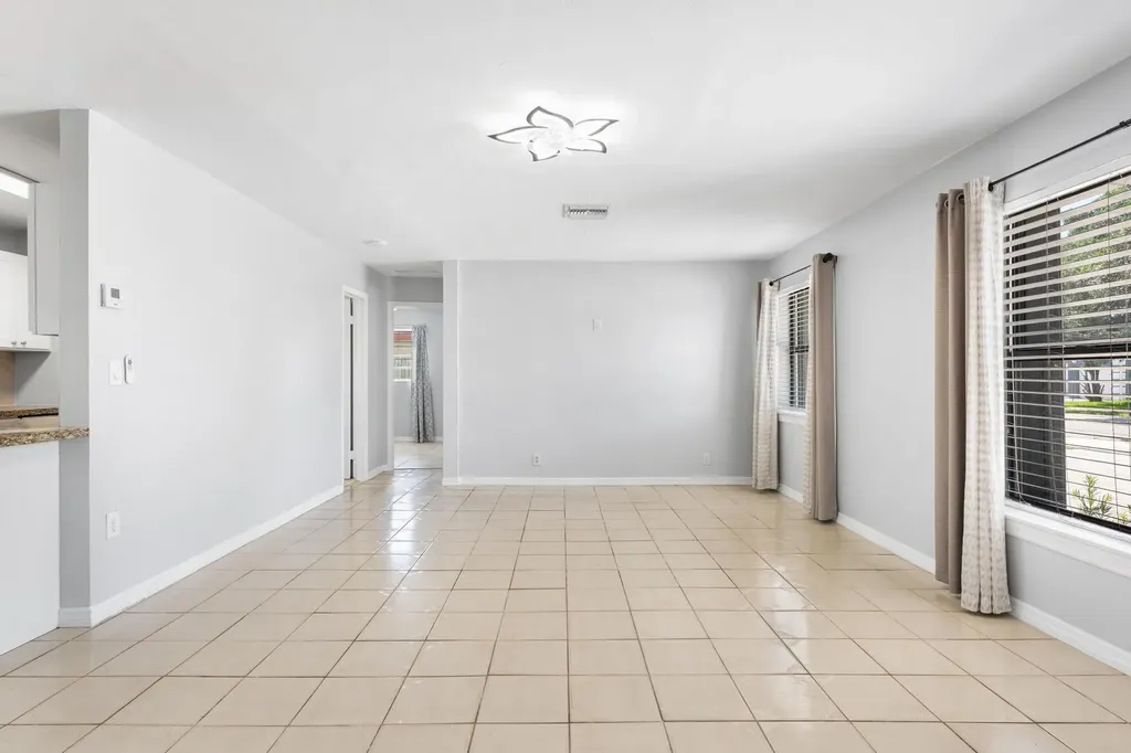 2105 Wellington Road West Palm Beach FL 33409