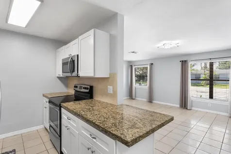2105 Wellington Road West Palm Beach FL 33409